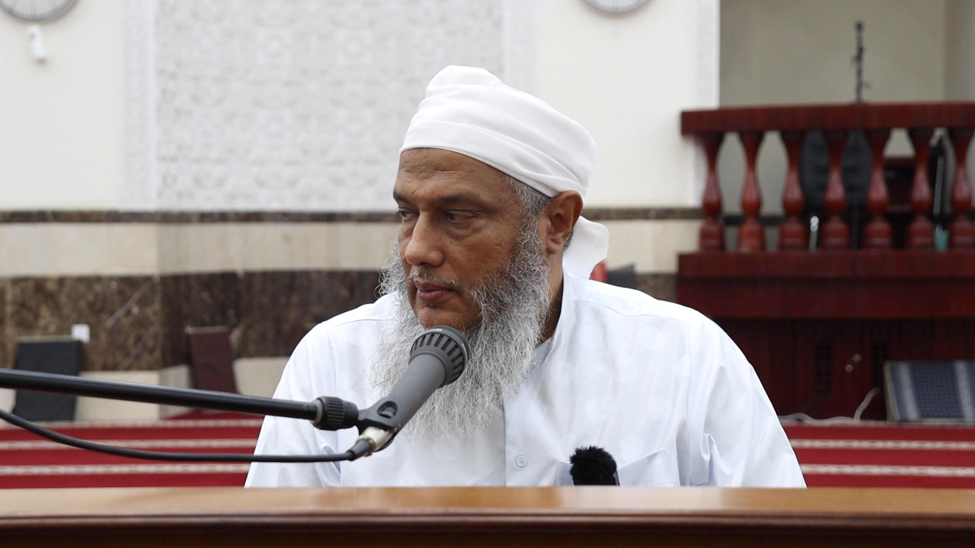 الرئيسية | الموقع العلمي لفضيلة الشيخ محمد الحسن الددو